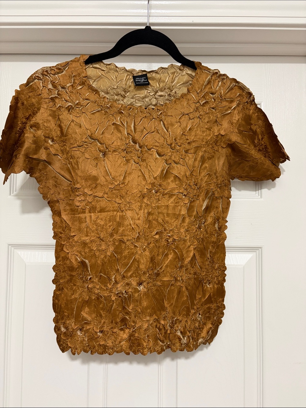 3ad Textured Amber Short-Sleeve Floral Tee size Med -Large